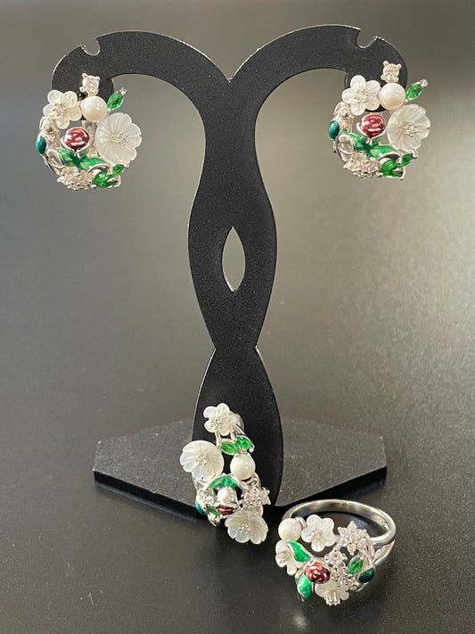 Green Mother of Pearl Cluster Earrings, Ring & Pendant Set
