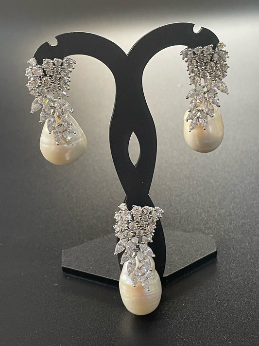 Baroque Pearl Cluster Drop Earrings & Pendant Set